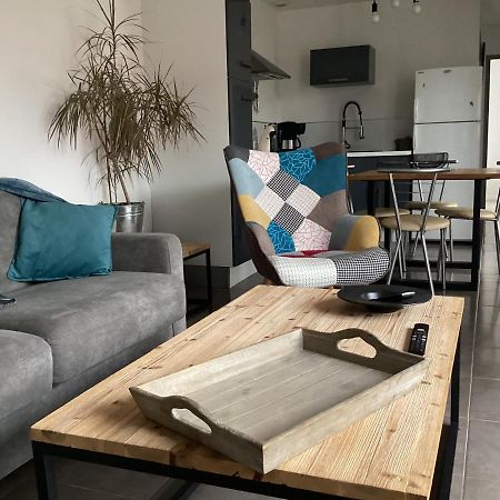 Joli Appartement 50 M2 Classe 3 Etoiles Avec Terrasse Et Jardin Λα Ροσέλ Εξωτερικό φωτογραφία