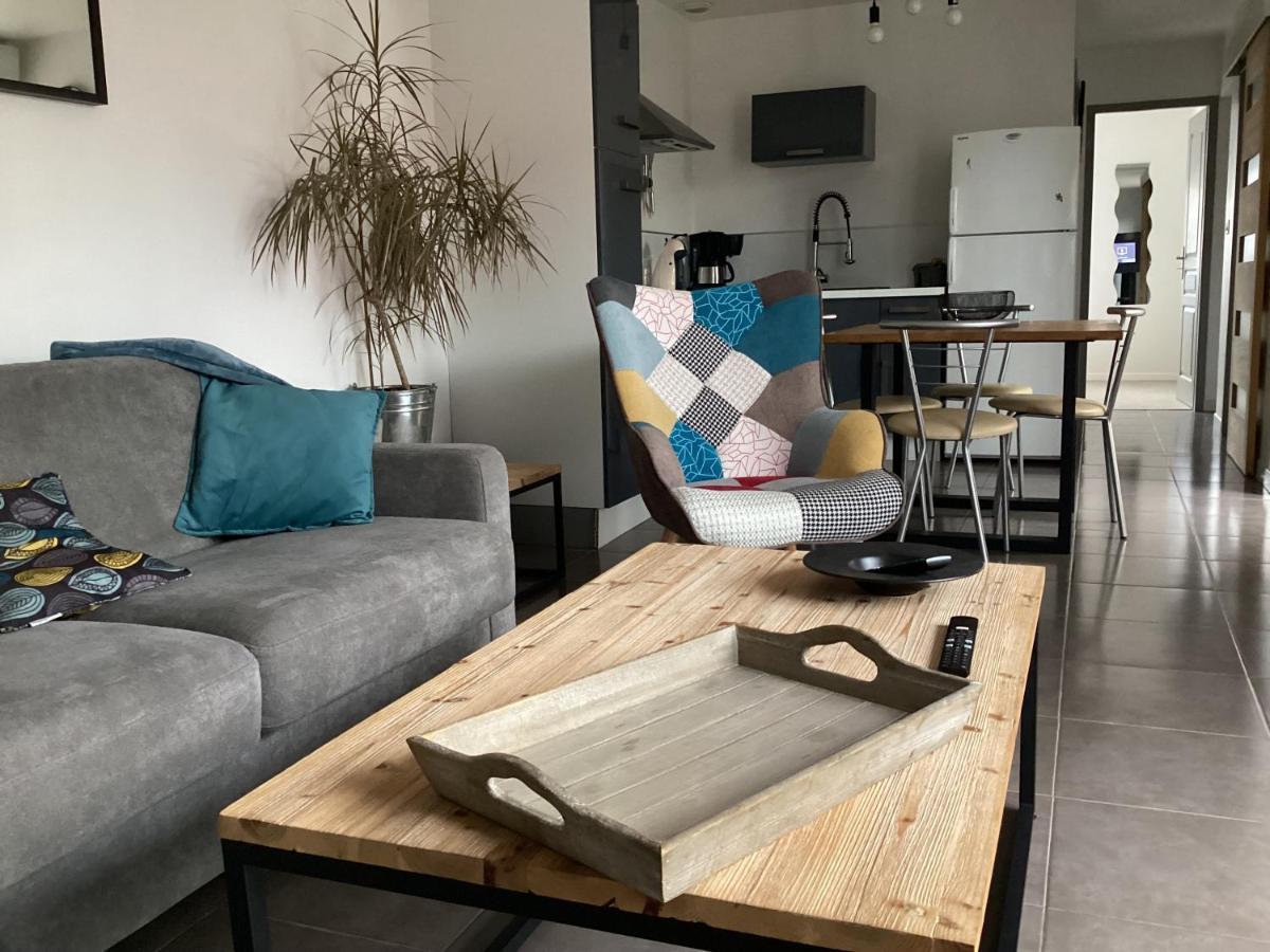 Joli Appartement 50 M2 Classe 3 Etoiles Avec Terrasse Et Jardin Λα Ροσέλ Εξωτερικό φωτογραφία